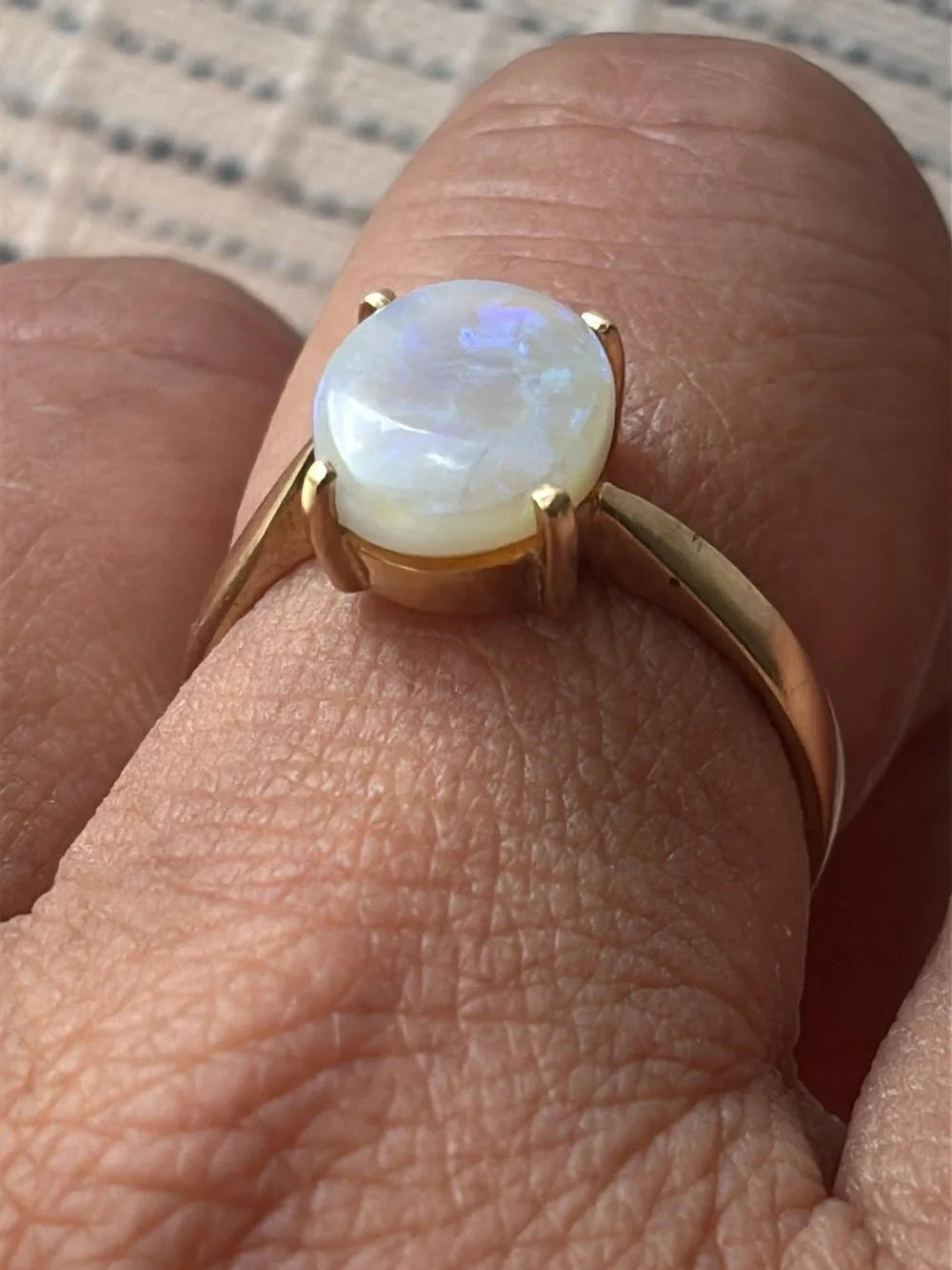N/A elegant solid